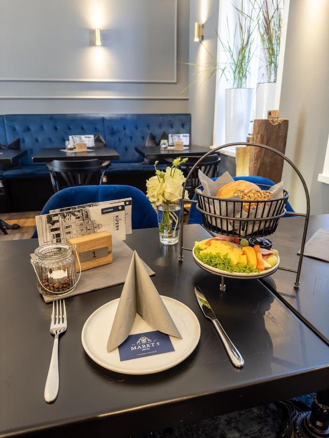 Hotel Markt 5 - Inmitten Der Luebbecker Altstadt, Kostenloser Parkplatz Direkt Am Hotel لوبيكه المظهر الخارجي الصورة